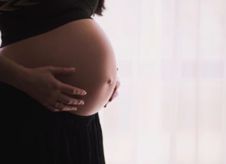 Ventre de femme enceinte